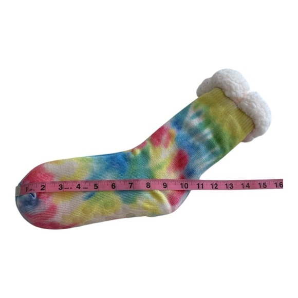 Snoozies Women’s Sherpa Lined Tie Dye Socks | NEW! - Picture 6 of 9